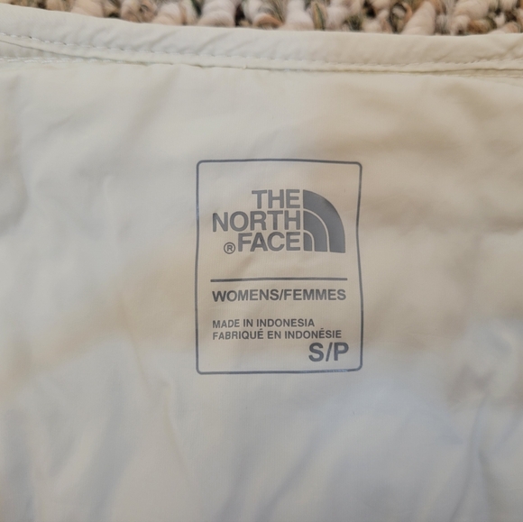 The North Face Lightweight Jacket - Picture 8 of 10